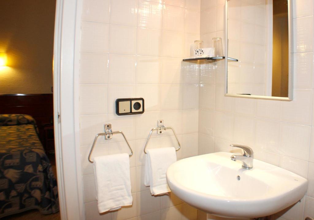Hostal La Parrilla Tudela Zimmer foto